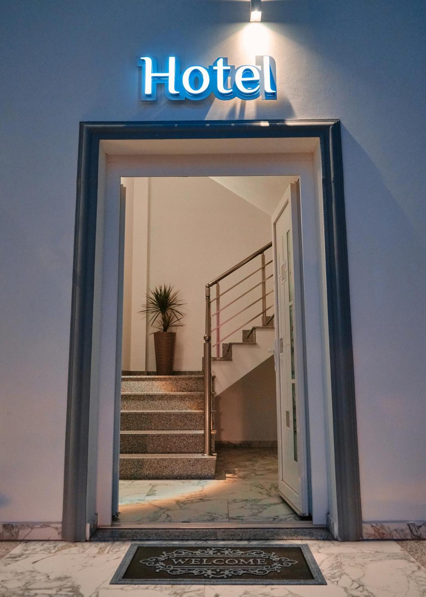Montflux Hotel Boks Zewnętrze zdjęcie