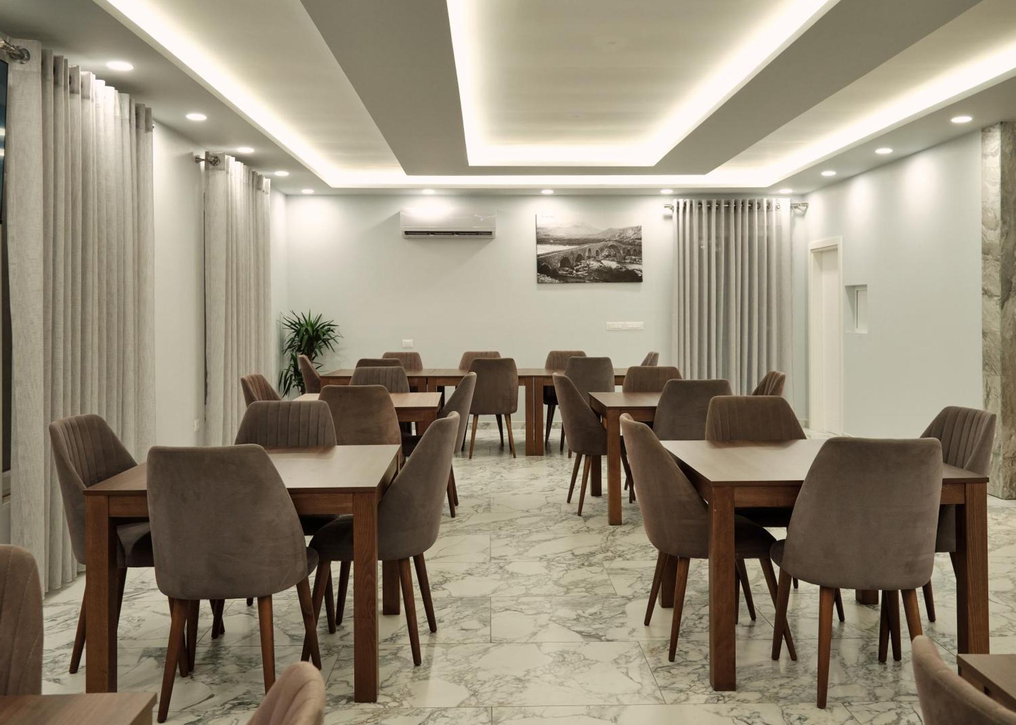 Montflux Hotel Boks Zewnętrze zdjęcie