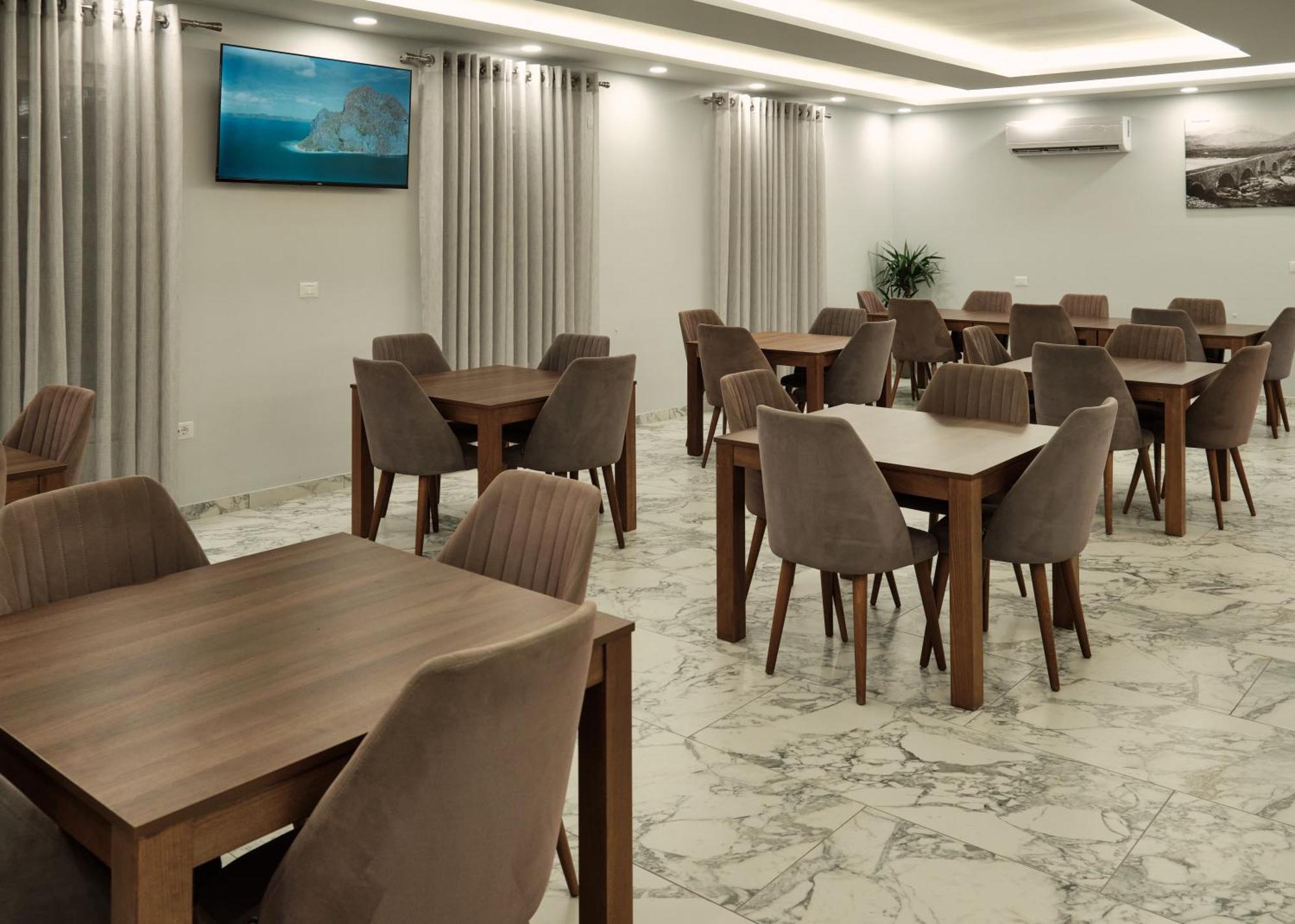 Montflux Hotel Boks Zewnętrze zdjęcie